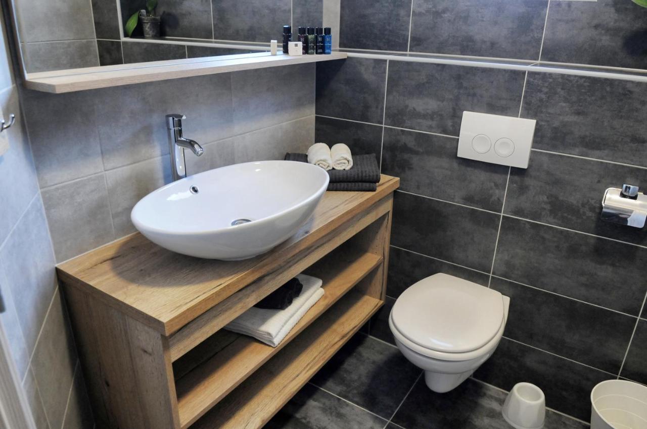 Bed and Breakfast Azur Нови-Винодолски Экстерьер фото